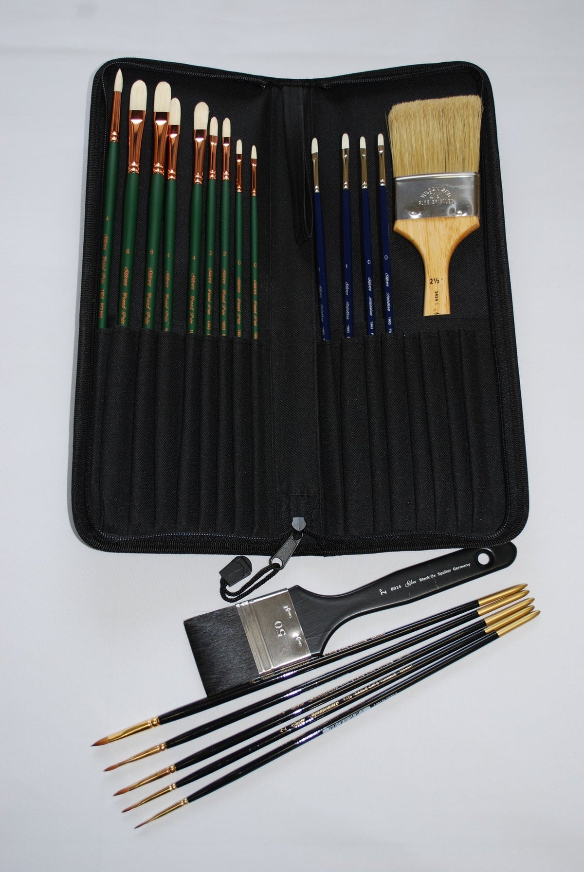 Robert Liberace | Portrait Painting Set | Long Handle | RL-1021